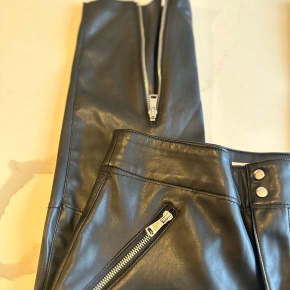 Zara leather pants - Picture 2 of 4